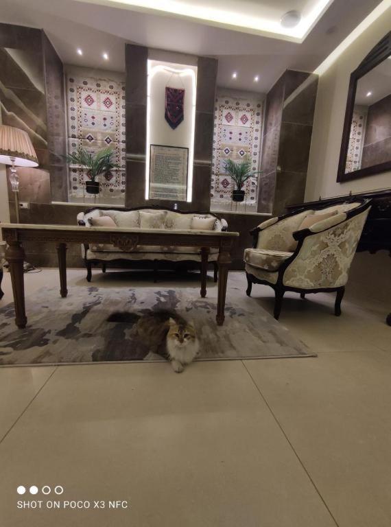 Black Iris Hotel II Madaba Exterior photo