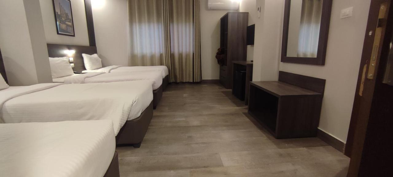 Black Iris Hotel II Madaba Exterior photo
